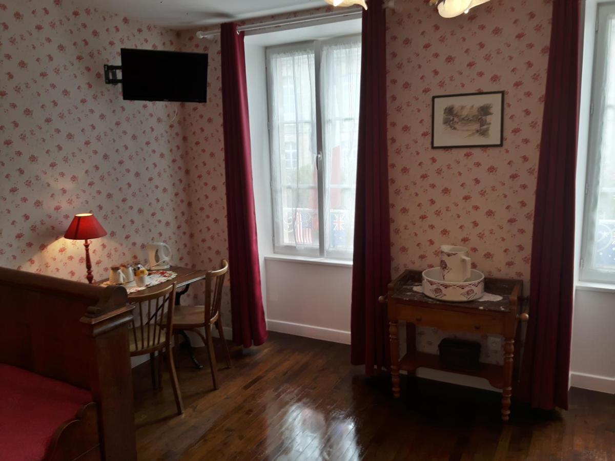 Chambres D'Hotes Et Table D'Hotes- Valentine 44 แซ็ง-แม-เอกลิซ ภายนอก รูปภาพ